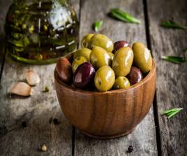 MIXED OLIVES